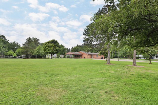 5550 Foster Avenue, Worthington, OH 43085