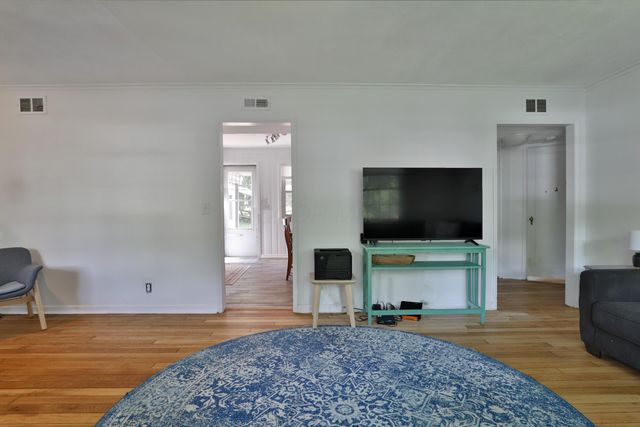 5550 Foster Avenue, Worthington, OH 43085