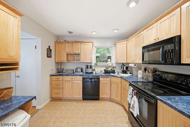 529 Tranquility Dr, Vernon Twp., NJ 07422