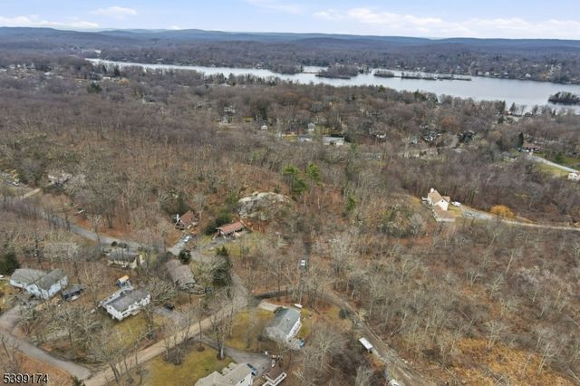 529 Tranquility Dr, Vernon Twp., NJ 07422