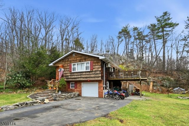 529 Tranquility Dr, Vernon Twp., NJ 07422