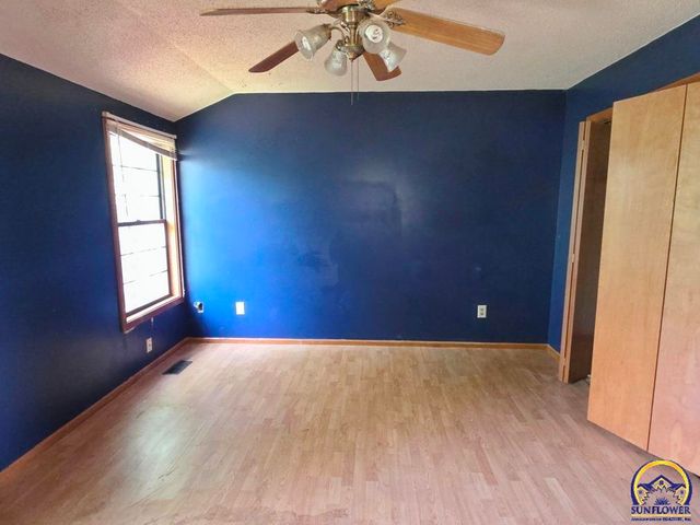 4012 Overland DR, Lawrence, KS 66049