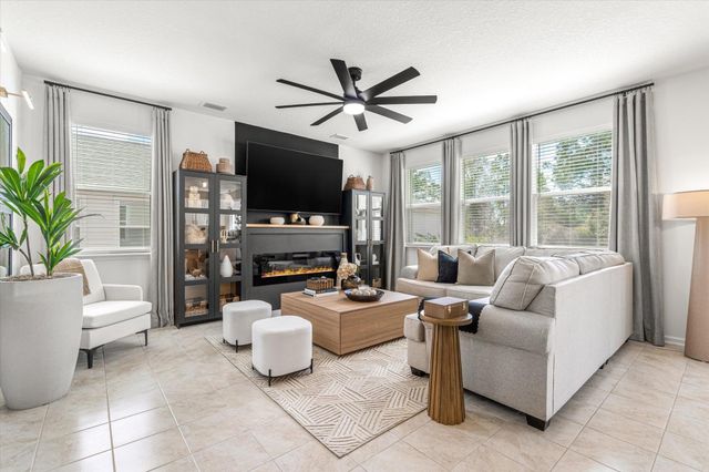 13 Willow Street, Palm Coast, FL 32164