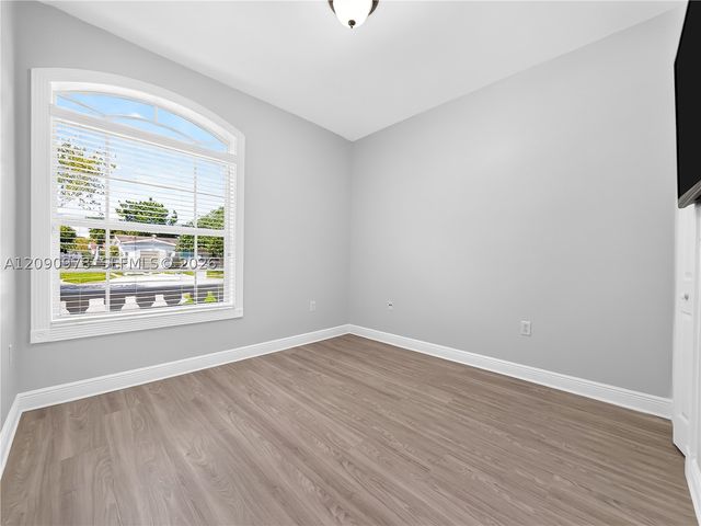 9444 SW 78th St --, Miami, FL 33173