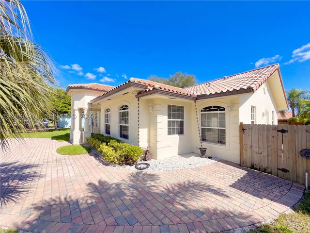 9444 SW 78th St --, Miami, FL 33173