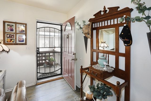 28 Rancho Road, Tustin, CA 92780