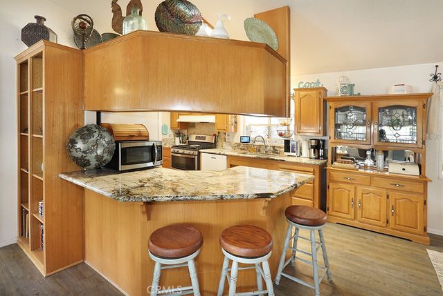 28 Rancho Road, Tustin, CA 92780