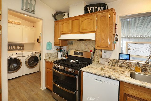 28 Rancho Road, Tustin, CA 92780