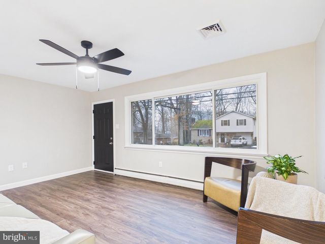 815 TWIN OAKS DR, Hummelstown, PA 17036