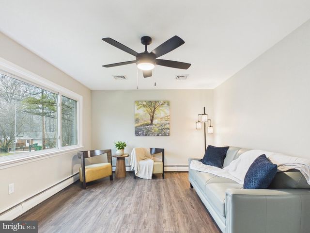 815 TWIN OAKS DR, Hummelstown, PA 17036