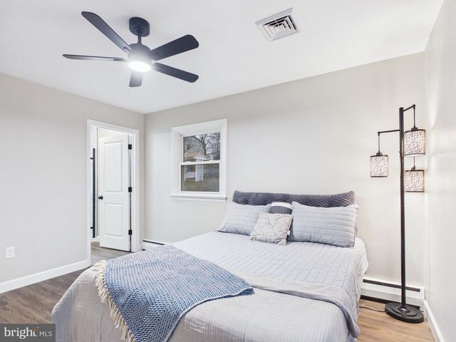 815 TWIN OAKS DR, Hummelstown, PA 17036