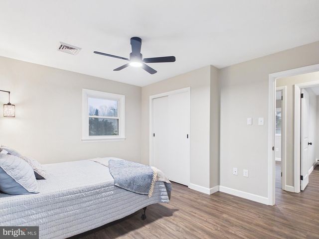 815 TWIN OAKS DR, Hummelstown, PA 17036