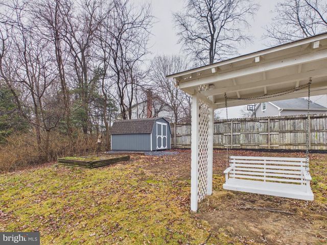 815 TWIN OAKS DR, Hummelstown, PA 17036