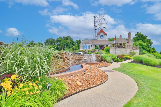 408 Breezewood Court, 300, Covington, KY 41016