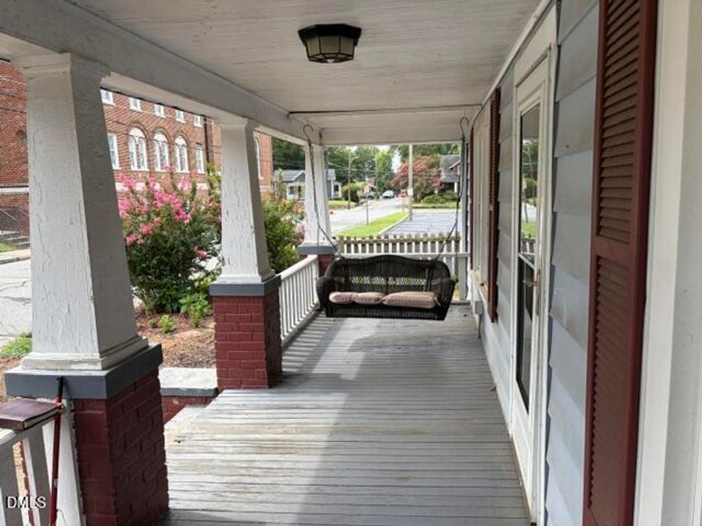 211 Tarpley Street, Burlington, NC 27215