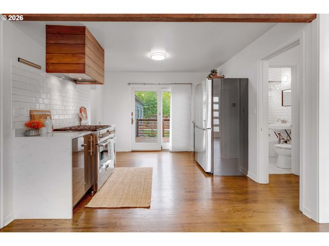 5631 Ne 23RD Ave, Portland, OR 97211