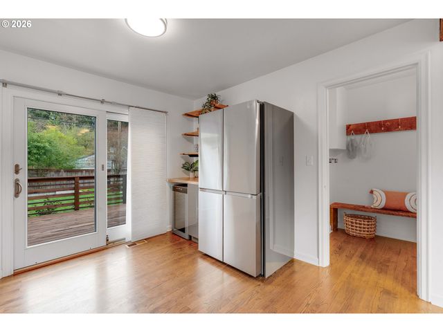 5631 Ne 23RD Ave, Portland, OR 97211