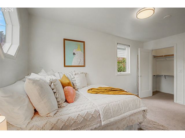 5631 Ne 23RD Ave, Portland, OR 97211