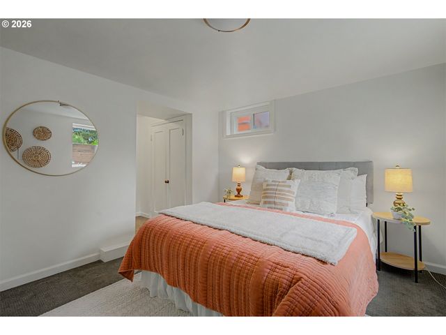 5631 Ne 23RD Ave, Portland, OR 97211