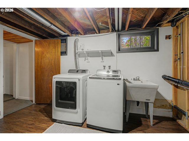 5631 Ne 23RD Ave, Portland, OR 97211