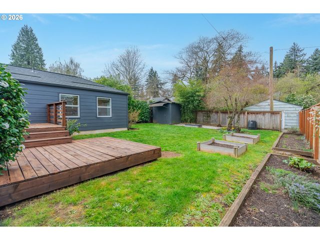 5631 Ne 23RD Ave, Portland, OR 97211