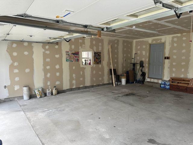 11758 W Smith Ridge Court, Monticello, IN 47960