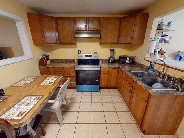 11758 W Smith Ridge Court, Monticello, IN 47960