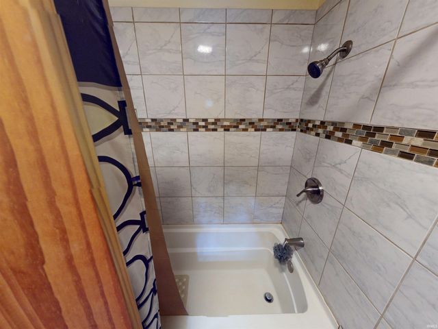 11758 W Smith Ridge Court, Monticello, IN 47960