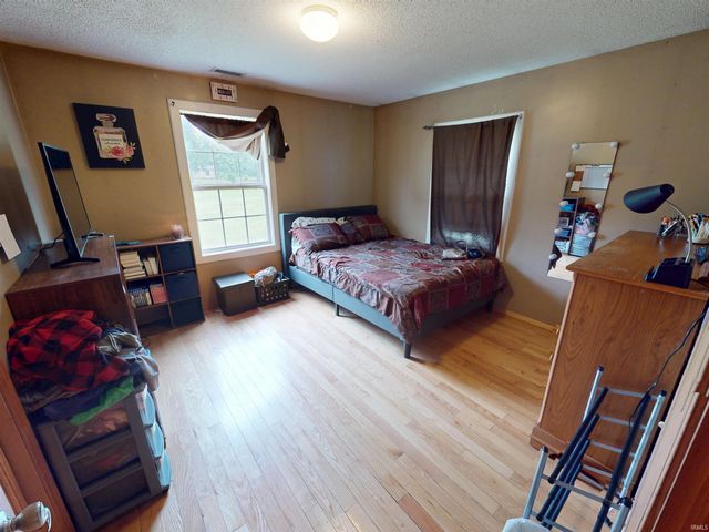 11758 W Smith Ridge Court, Monticello, IN 47960
