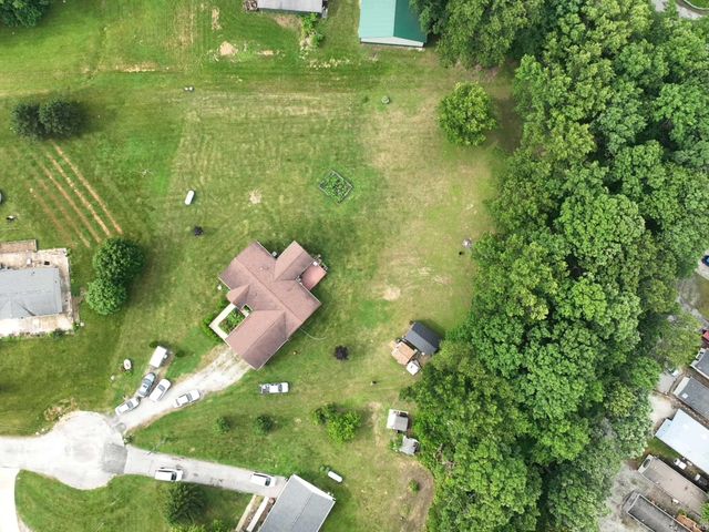 11758 W Smith Ridge Court, Monticello, IN 47960