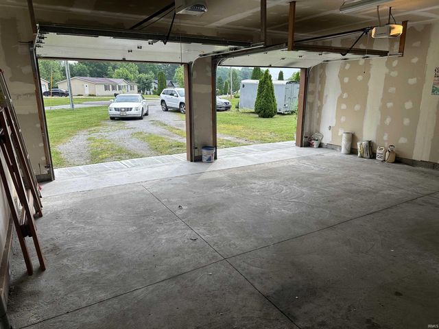 11758 W Smith Ridge Court, Monticello, IN 47960
