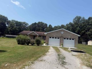 11758 W Smith Ridge Court, Monticello, IN 47960