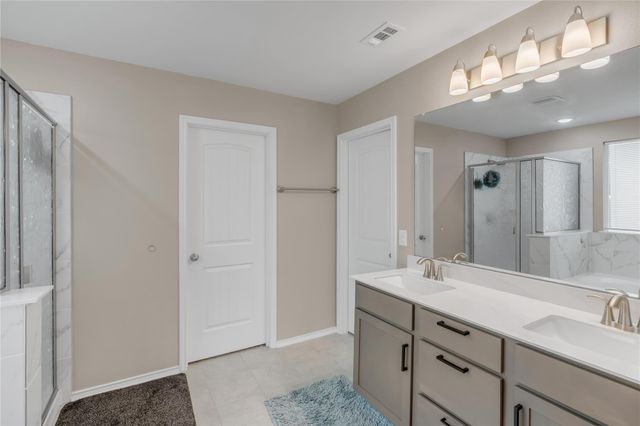 520 Ayinger LN, Austin, TX 78728