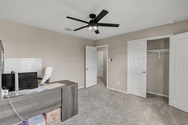 520 Ayinger LN, Austin, TX 78728