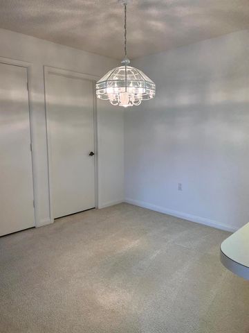 36 Danbury Court B, Royal Palm Beach, FL 33411