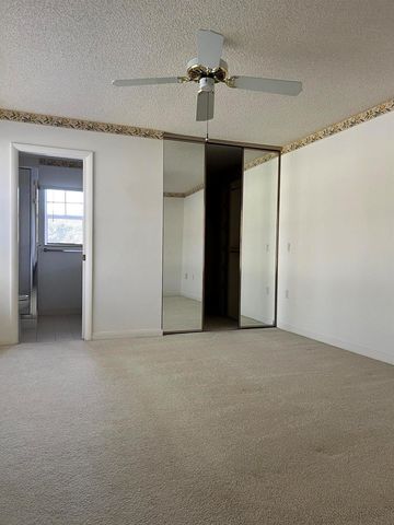 36 Danbury Court B, Royal Palm Beach, FL 33411