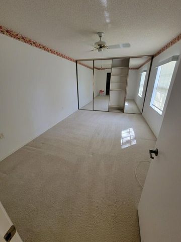 36 Danbury Court B, Royal Palm Beach, FL 33411