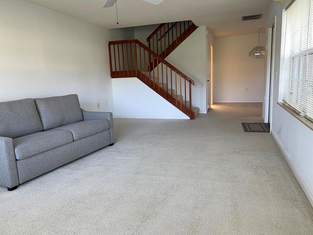 36 Danbury Court B, Royal Palm Beach, FL 33411