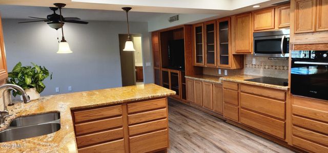 12306 W PARKWOOD Drive, Sun City West, AZ 85375