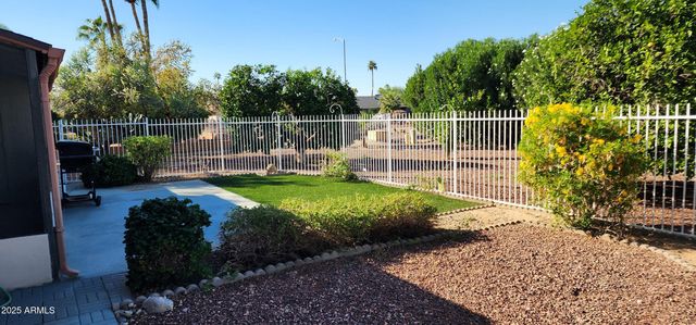 12306 W PARKWOOD Drive, Sun City West, AZ 85375