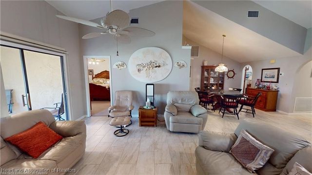 5315 Casablanca Circle 7A, Sebring, FL 33870