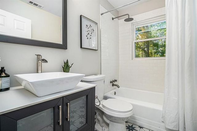 2693 Washington Street NW, Atlanta, GA 30318
