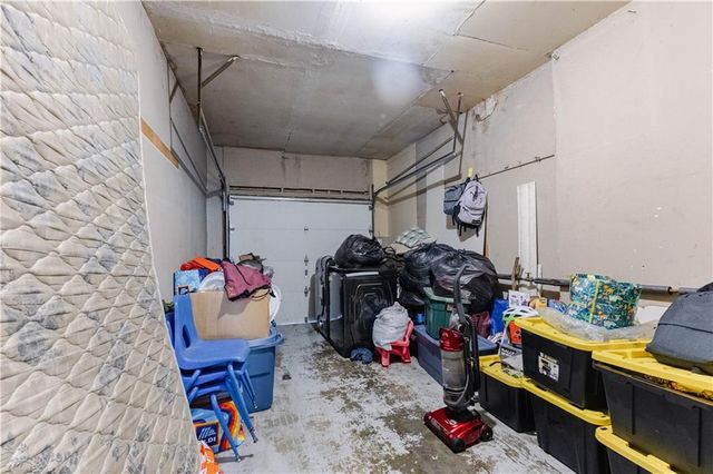 2720 N 33rd Street, Kansas City, KS 66104