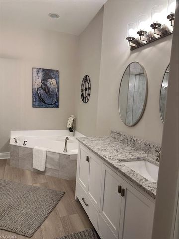 711 Vistana CIR 41, Naples, FL 34119