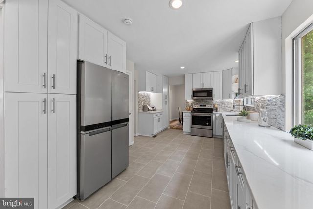 2250 SCOTCH CT, Woodbridge, VA 22191
