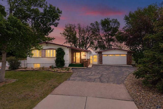 2806 MAPLE AVE, Rapid City, SD 57701