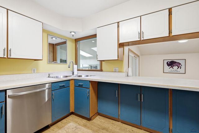 2806 MAPLE AVE, Rapid City, SD 57701