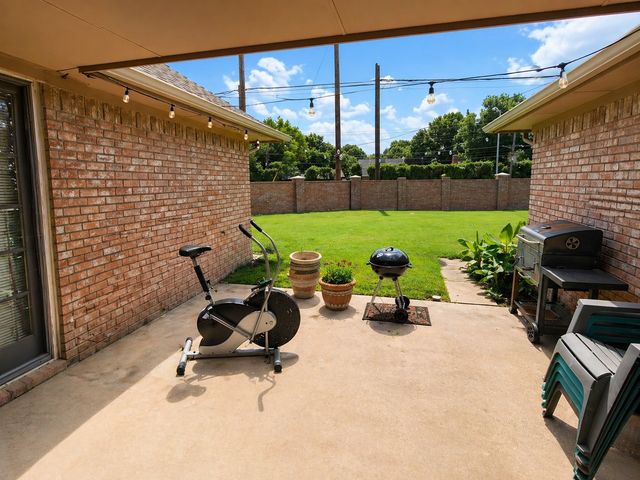 1400 Amazon Drive, Plano, TX 75075