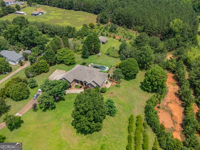 150 Old Farm Road, Fayetteville, GA 30215