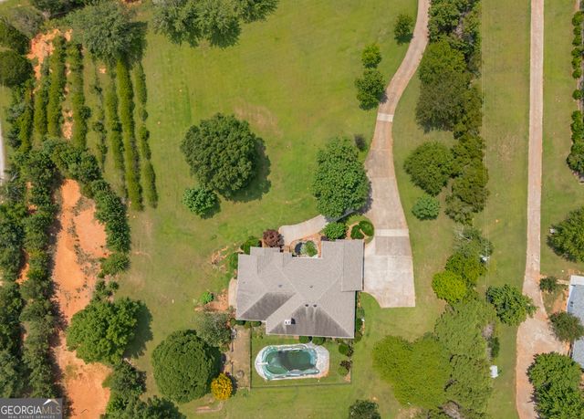 150 Old Farm Road, Fayetteville, GA 30215